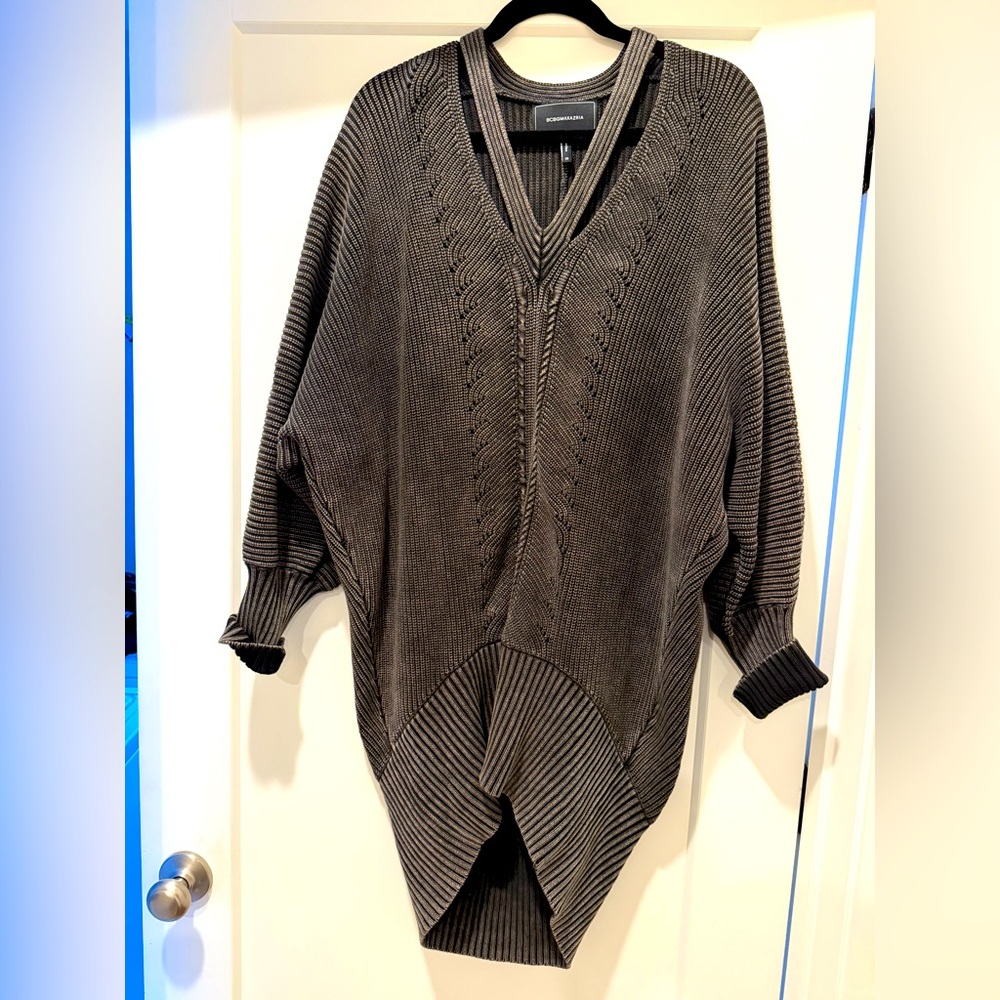 BCBGMaxazria oversized sweater size X-Small. Excellent condition.